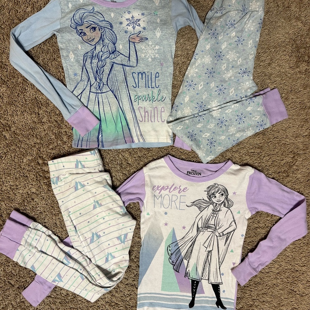Disney Frozen Purple/Blue Pajama 4-piece set
